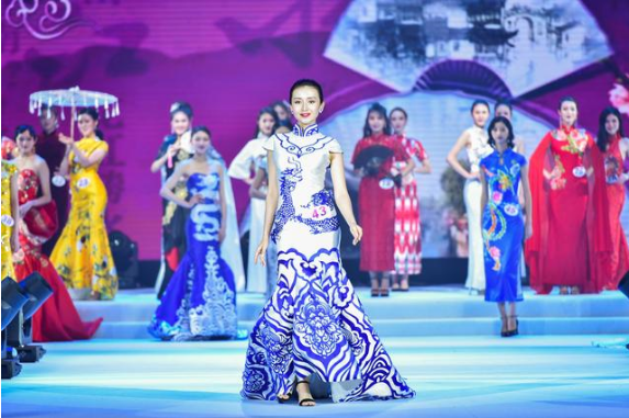 新疆姑娘美热依夺得第59届国际小姐中国大赛冠军(图3)