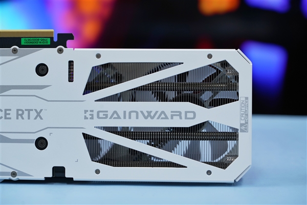 纯白外壳淡雅清新！耕升RTX 4060 Ti踏雪显卡图赏(图12)