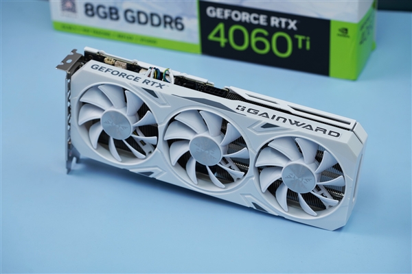 纯白外壳淡雅清新！耕升RTX 4060 Ti踏雪显卡图赏(图4)