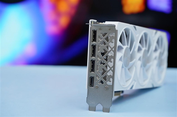 纯白外壳淡雅清新！耕升RTX 4060 Ti踏雪显卡图赏(图9)