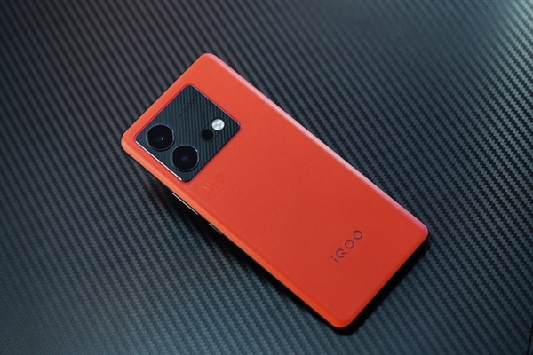 iQOO Neo8 Pro上手：性能称霸安卓阵营 没有短板(图1)