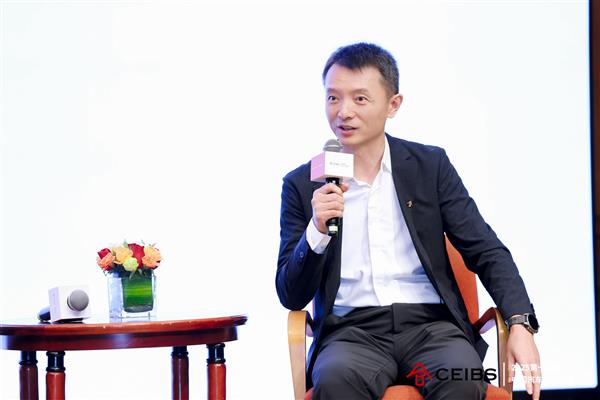 腾讯钟翔平:AI驱动汽车产业革新 “以人为本”创造长期价值(图3) 腾讯钟翔平:AI驱动汽车产业革新 “以人为本”创造长期价值(图3)