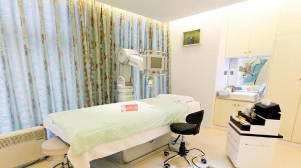 2023南京半口种植牙马龙桥修复排名榜前十佳的大型正规牙科医院最新发布！南京立登尔东大口腔门诊部口碑实力双在线(图6)